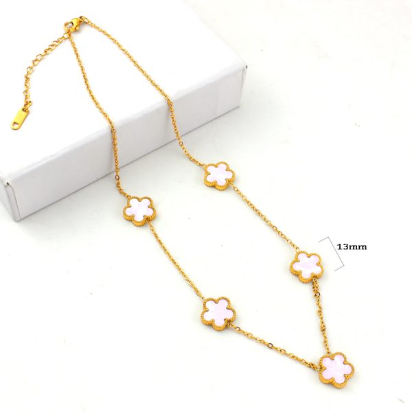 TN837a Dây chuyền titan hoa 5 cánh van cleef nền trắng