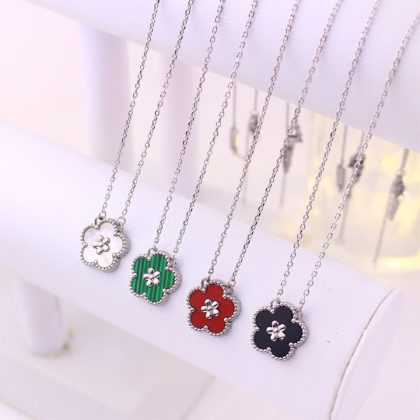 TN842c Dây chuyền titan hoa 5 cánh van cleef