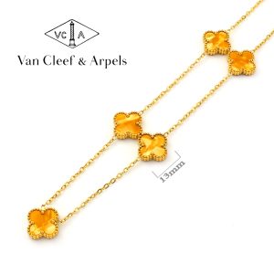 TN847a Dây chuyền nữ titan 5 bông van cleef 13mm nền màu hổ phách