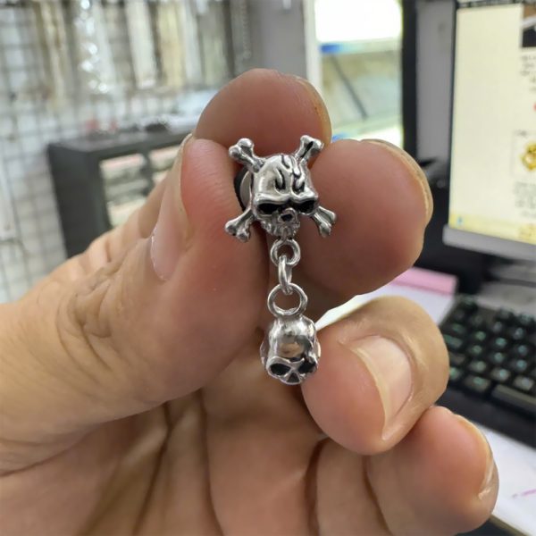 BT005d-BT005 Bông tai inox nam đầu lâu
