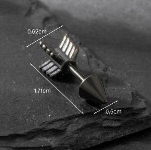BT039c Bông tai mũi tên inox xi màu đen độc cá tính