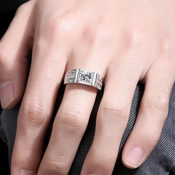N690d Nhẫn nam titan màu thép viên đá chủ 7ly vạn lý trường thành