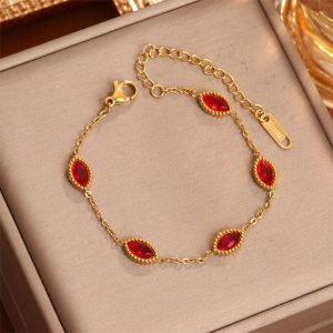 TA213d Lắc tay nữ titan đính đá zircon đỏ hình mắt ngựa