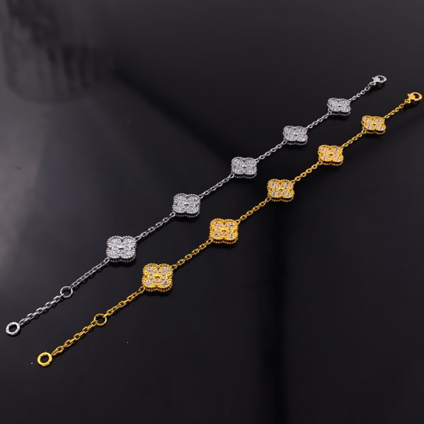 TA230f Lắc tay nữ titan 5 hoa 4 cánh van cleef đính full đá trắng size 11mm