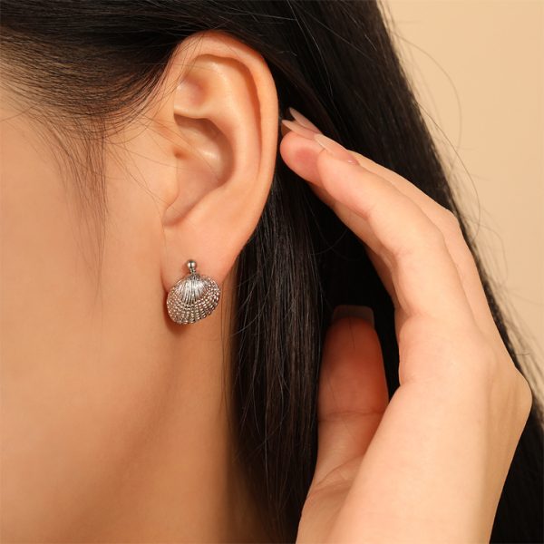 TB306e bông tai nữ titan hình vỏ xò