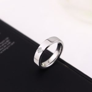 TC323b Nhẫn titan bảng 4mm đính kim