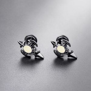 BT044b Bông tai titan nam thanh kiếm màu đen