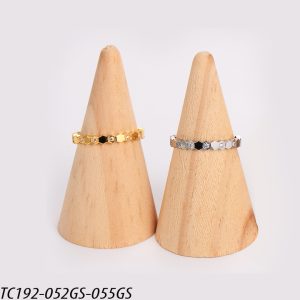 TC192l Nhẫn titan nữ hình tổ ong lục giác cách điệu kim cương