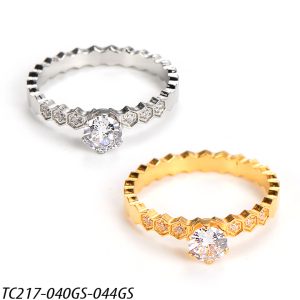 TC217m Nhẫn nữ titan tổ ong hột cao cách điệu đá nhỏ 2 bên