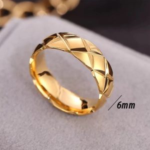 TC129a Nhẫn titan 6mm họa tiết cắt vát kim cương, quả trám