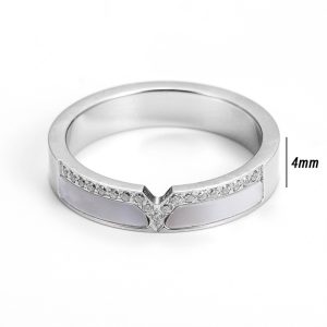 TC298k Nhẫn nữ titan xà cừ đính kim chữ V màu trắng