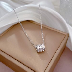 TN189f Dây chuyền titan ống tròn 3 hàng đá