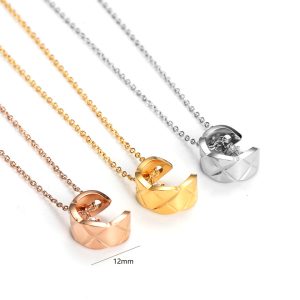 TN571a Dây chuyền titan thời trang họa tiết quả trám