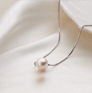 DC197b Dây chuyền nữ inox xỏ ngang ngọc trai sành điệu