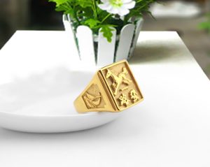 N606a Nhẫn nam titan hình con ngựa may mắn thành công