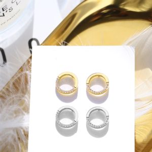 TB138 Bông tai titan hình tròn đính nữa vòng đá