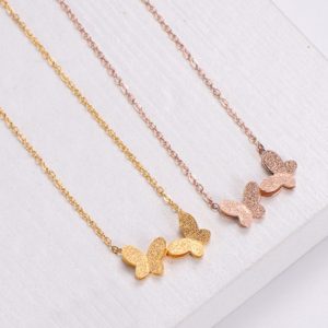 TN178 Dây chuyền titan con bướm phun cát