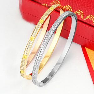 TV070a Vòng tay titan cartier đính full đá loại mỏng không vít