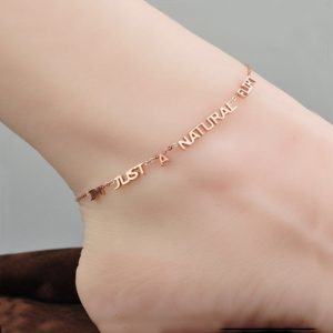 TA512 Lắc chân titan IM JUST A NATURAL FURT MÀU HỒNG