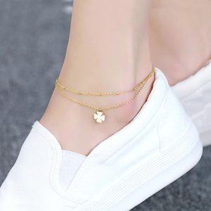 TA543 Lắc chân titan cỏ 4 lá 2 tầng màu vàng tươi