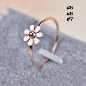 TC034 Nhẫn titan hoa cúc màu hồng