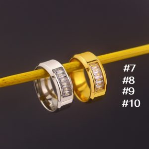 N674 Nhẫn titan bảng 8ly đính đá chữ nhật