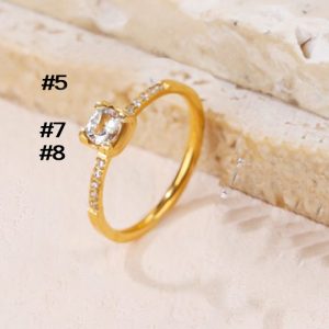 TC177 Nhẫn titan chấu vuông đính kim cương